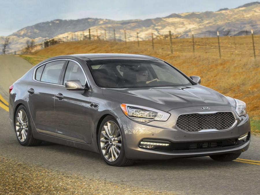  Kia K900 2014 года  (фото 24 из 30)